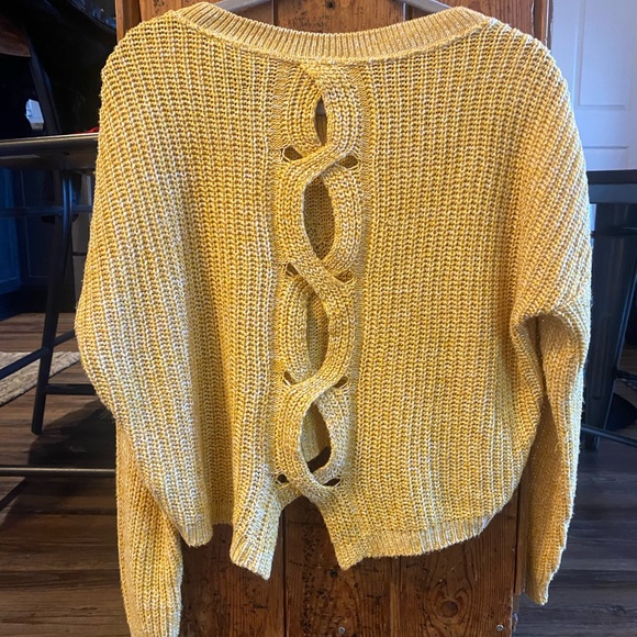 Express Sweater - Picture 2 of 6